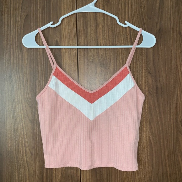 Forever 21 Tops - Forever 21 Pink White Chevron Crop Tank Top NWT